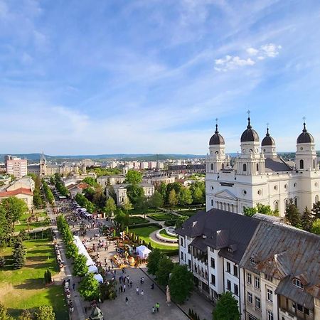 Panoramic Penthouse In The Heart Of Iasi Apartment Ngoại thất bức ảnh